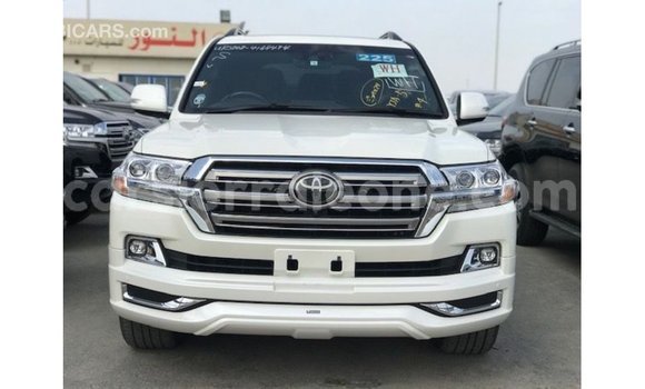Buy Import Toyota Land Cruiser White Car in Import - Dubai in Kailahun Buy Import Toyota Land Cruiser White Car in Import - Dubai in Kailahun