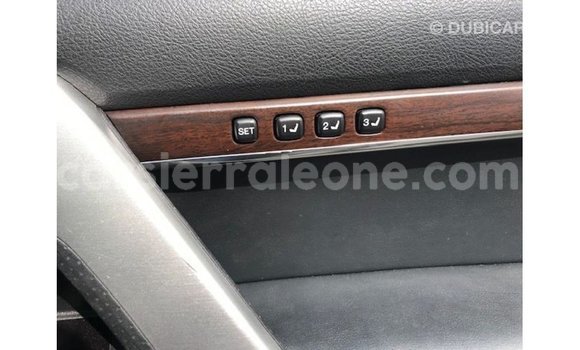 Buy Import Toyota Land Cruiser White Car in Import - Dubai in Kailahun Buy Import Toyota Land Cruiser White Car in Import - Dubai in Kailahun