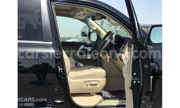 Buy Import Toyota Land Cruiser Black Car in Import - Dubai in Kailahun Buy Import Toyota Land Cruiser Black Car in Import - Dubai in Kailahun