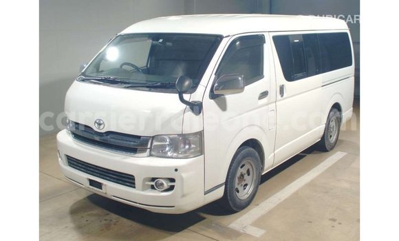 Buy Import Toyota Hiace White Car in Import - Dubai in Kailahun Buy Import Toyota Hiace White Car in Import - Dubai in Kailahun
