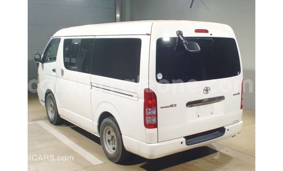 Buy Import Toyota Hiace White Car in Import - Dubai in Kailahun Buy Import Toyota Hiace White Car in Import - Dubai in Kailahun