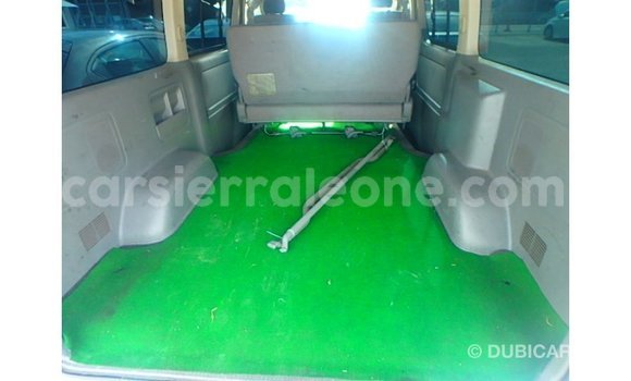 Buy Import Toyota Hiace White Car in Import - Dubai in Kailahun Buy Import Toyota Hiace White Car in Import - Dubai in Kailahun
