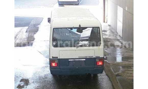 Buy Import Toyota Coaster White Car in Import - Dubai in Kailahun Buy Import Toyota Coaster White Car in Import - Dubai in Kailahun