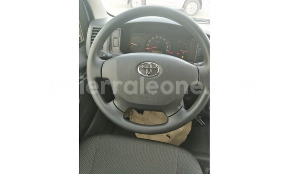 Buy Import Toyota Hiace White Car in Import - Dubai in Kailahun Buy Import Toyota Hiace White Car in Import - Dubai in Kailahun