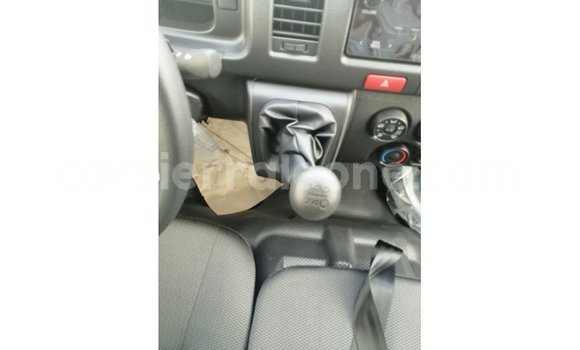 Buy Import Toyota Hiace White Car in Import - Dubai in Kailahun Buy Import Toyota Hiace White Car in Import - Dubai in Kailahun