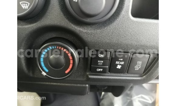 Buy Import Toyota Hiace White Car in Import - Dubai in Kailahun Buy Import Toyota Hiace White Car in Import - Dubai in Kailahun