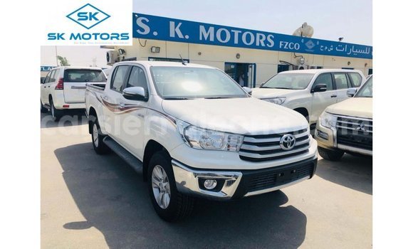 Buy Import Toyota Hilux White Car in Import - Dubai in Kailahun
