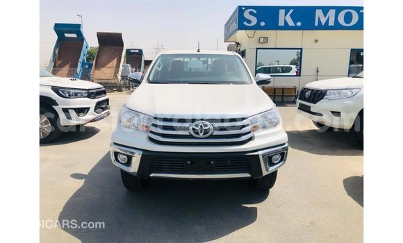 Acheter Import Voiture Toyota Hilux Blanc à Import - Dubai, Kailahun Acheter Import Voiture Toyota Hilux Blanc à Import - Dubai, Kailahun