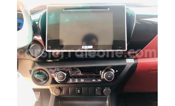 Acheter Import Voiture Toyota Hilux Blanc à Import - Dubai, Kailahun Acheter Import Voiture Toyota Hilux Blanc à Import - Dubai, Kailahun