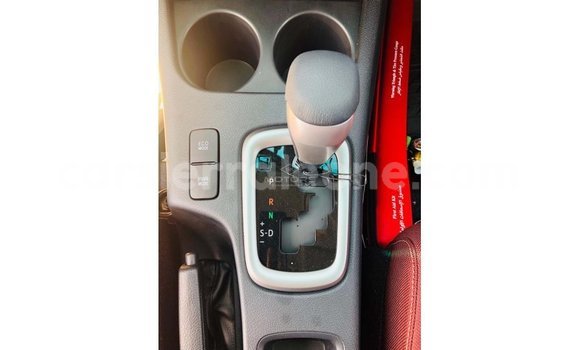 Acheter Import Voiture Toyota Hilux Blanc à Import - Dubai, Kailahun Acheter Import Voiture Toyota Hilux Blanc à Import - Dubai, Kailahun