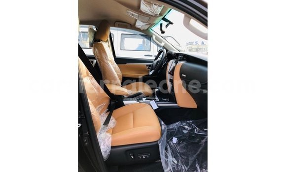 Buy Import Toyota Fortuner Black Car in Import - Dubai in Kailahun Buy Import Toyota Fortuner Black Car in Import - Dubai in Kailahun