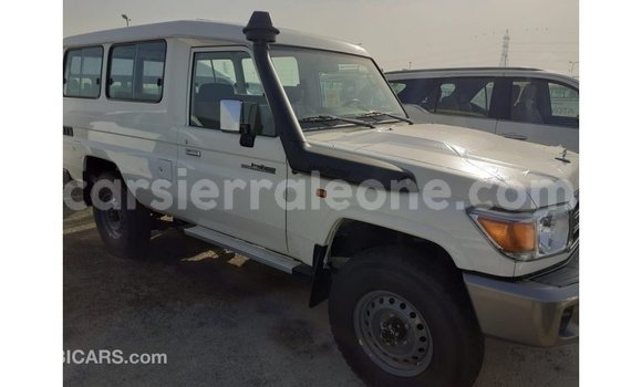 Buy Import Toyota Land Cruiser White Car in Import - Dubai in Kailahun Buy Import Toyota Land Cruiser White Car in Import - Dubai in Kailahun