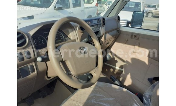 Buy Import Toyota Land Cruiser White Car in Import - Dubai in Kailahun Buy Import Toyota Land Cruiser White Car in Import - Dubai in Kailahun
