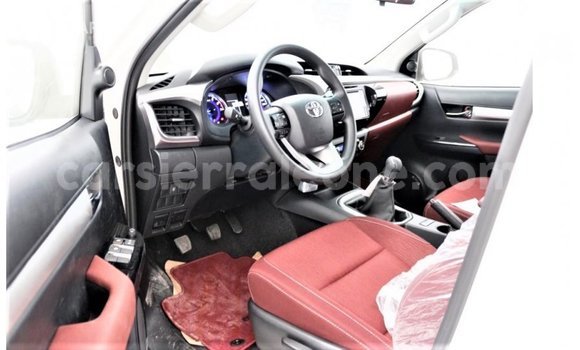 Buy Import Toyota Hilux White Car in Import - Dubai in Kailahun Buy Import Toyota Hilux White Car in Import - Dubai in Kailahun