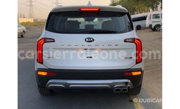Acheter Import Voiture Kia Carens Blanc à Import - Dubai, Kailahun Acheter Import Voiture Kia Carens Blanc à Import - Dubai, Kailahun