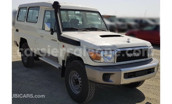 Buy Import Toyota Land Cruiser White Car in Import - Dubai in Kailahun Buy Import Toyota Land Cruiser White Car in Import - Dubai in Kailahun