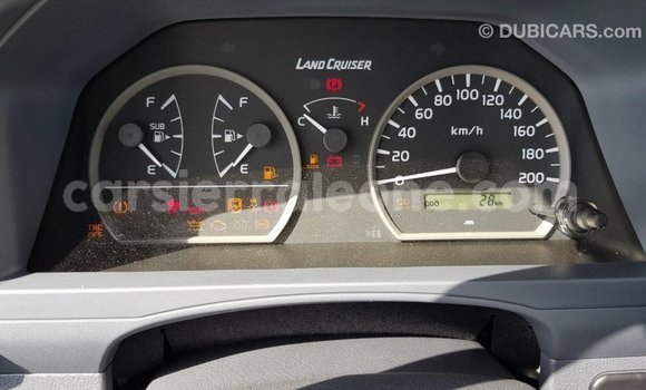 Buy Import Toyota Land Cruiser White Car in Import - Dubai in Kailahun Buy Import Toyota Land Cruiser White Car in Import - Dubai in Kailahun