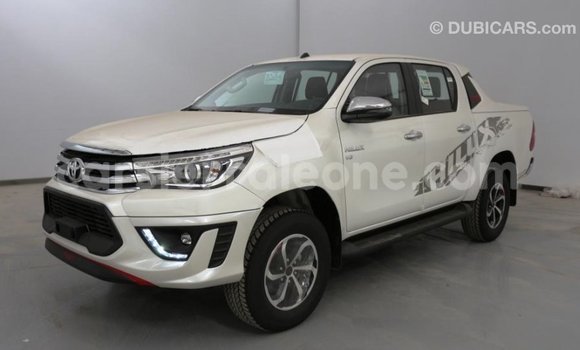 Buy Import Toyota Hilux White Car in Import - Dubai in Kailahun Buy Import Toyota Hilux White Car in Import - Dubai in Kailahun