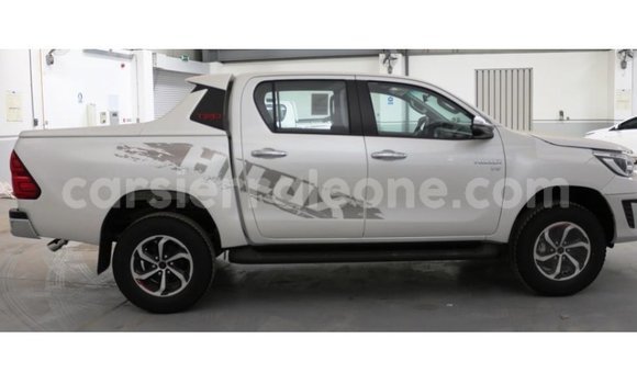 Buy Import Toyota Hilux White Car in Import - Dubai in Kailahun Buy Import Toyota Hilux White Car in Import - Dubai in Kailahun
