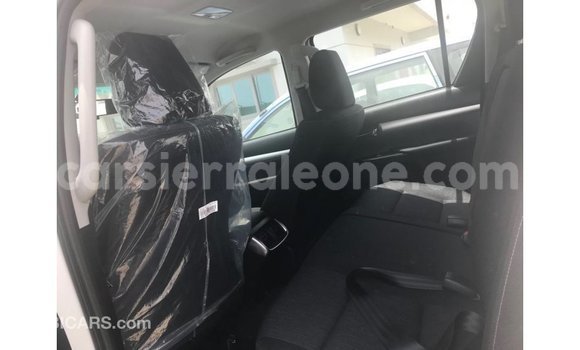 Buy Import Toyota Hilux White Car in Import - Dubai in Kailahun Buy Import Toyota Hilux White Car in Import - Dubai in Kailahun