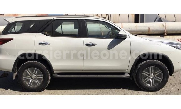 Buy Import Toyota Fortuner White Car in Import - Dubai in Kailahun Buy Import Toyota Fortuner White Car in Import - Dubai in Kailahun
