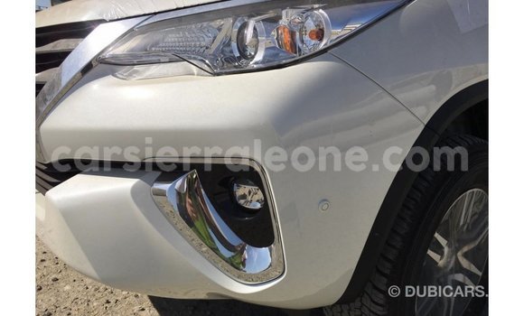 Buy Import Toyota Fortuner White Car in Import - Dubai in Kailahun Buy Import Toyota Fortuner White Car in Import - Dubai in Kailahun