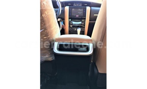 Buy Import Toyota Fortuner White Car in Import - Dubai in Kailahun Buy Import Toyota Fortuner White Car in Import - Dubai in Kailahun