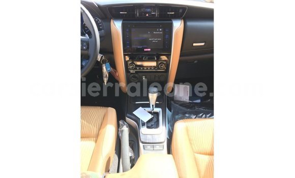 Buy Import Toyota Fortuner White Car in Import - Dubai in Kailahun Buy Import Toyota Fortuner White Car in Import - Dubai in Kailahun