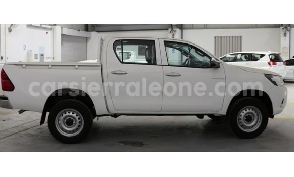 Buy Import Toyota Hilux White Car in Import - Dubai in Kailahun Buy Import Toyota Hilux White Car in Import - Dubai in Kailahun
