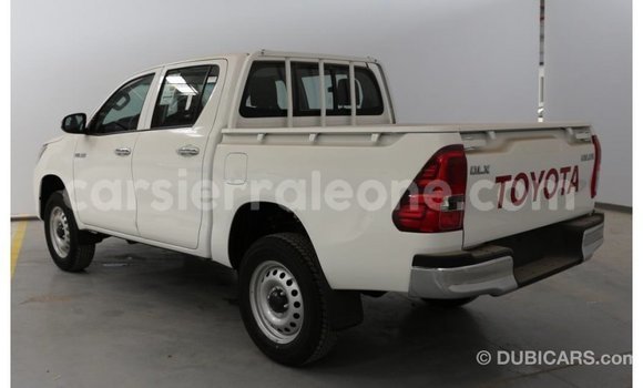 Buy Import Toyota Hilux White Car in Import - Dubai in Kailahun Buy Import Toyota Hilux White Car in Import - Dubai in Kailahun