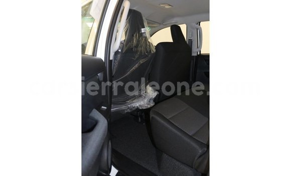 Buy Import Toyota Hilux White Car in Import - Dubai in Kailahun Buy Import Toyota Hilux White Car in Import - Dubai in Kailahun