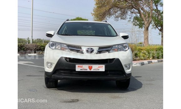 Buy Import Toyota 4Runner White Car in Import - Dubai in Kailahun Buy Import Toyota 4Runner White Car in Import - Dubai in Kailahun