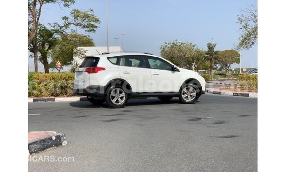 Buy Import Toyota 4Runner White Car in Import - Dubai in Kailahun Buy Import Toyota 4Runner White Car in Import - Dubai in Kailahun