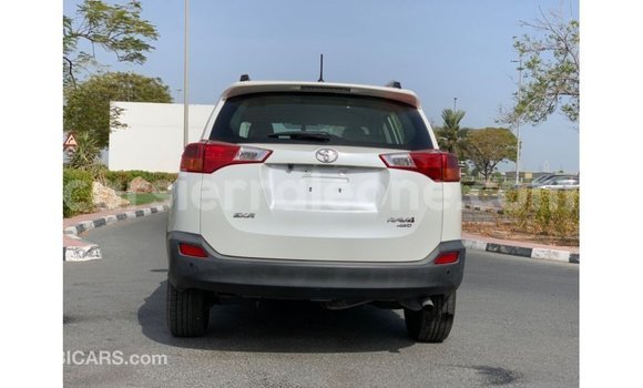 Buy Import Toyota 4Runner White Car in Import - Dubai in Kailahun Buy Import Toyota 4Runner White Car in Import - Dubai in Kailahun