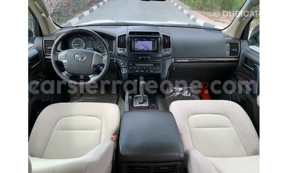 Buy Import Toyota Land Cruiser White Car in Import - Dubai in Kailahun Buy Import Toyota Land Cruiser White Car in Import - Dubai in Kailahun