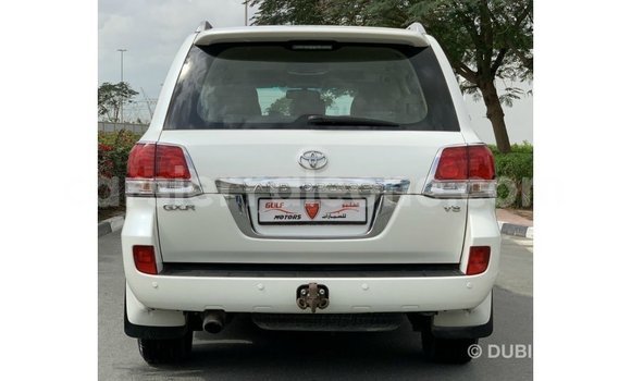 Buy Import Toyota Land Cruiser White Car in Import - Dubai in Kailahun Buy Import Toyota Land Cruiser White Car in Import - Dubai in Kailahun