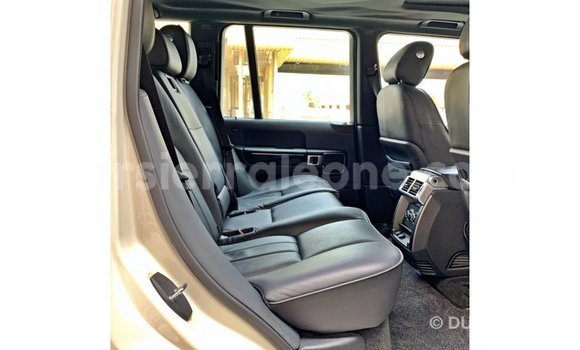 Buy Import Land Rover Range Rover White Car in Import - Dubai in Kailahun Buy Import Land Rover Range Rover White Car in Import - Dubai in Kailahun