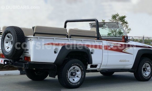 Buy Import Nissan Patrol White Car in Import - Dubai in Kailahun Buy Import Nissan Patrol White Car in Import - Dubai in Kailahun