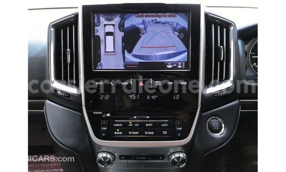 Buy Import Toyota Land Cruiser White Car in Import - Dubai in Kailahun Buy Import Toyota Land Cruiser White Car in Import - Dubai in Kailahun