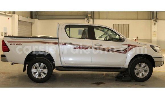 Buy Import Toyota Hilux White Car in Import - Dubai in Kailahun Buy Import Toyota Hilux White Car in Import - Dubai in Kailahun