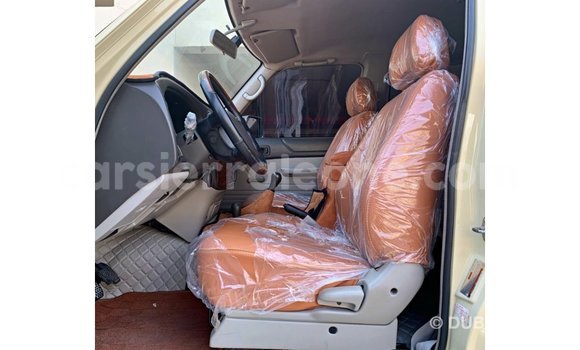 Buy Import Nissan Patrol Beige Car in Import - Dubai in Kailahun Buy Import Nissan Patrol Beige Car in Import - Dubai in Kailahun