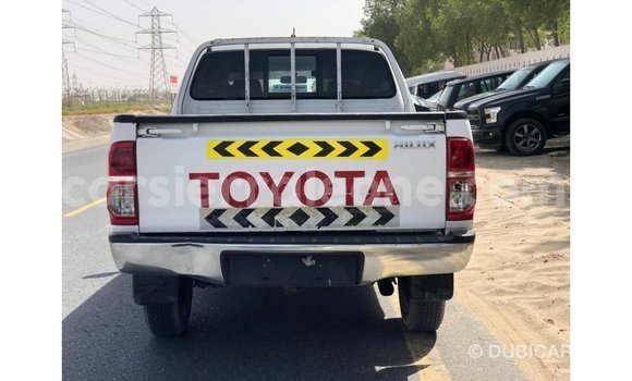 Buy Import Toyota Hilux White Car in Import - Dubai in Kailahun Buy Import Toyota Hilux White Car in Import - Dubai in Kailahun