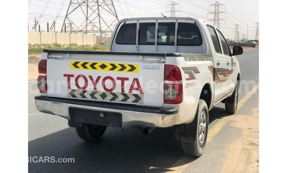 Buy Import Toyota Hilux White Car in Import - Dubai in Kailahun Buy Import Toyota Hilux White Car in Import - Dubai in Kailahun