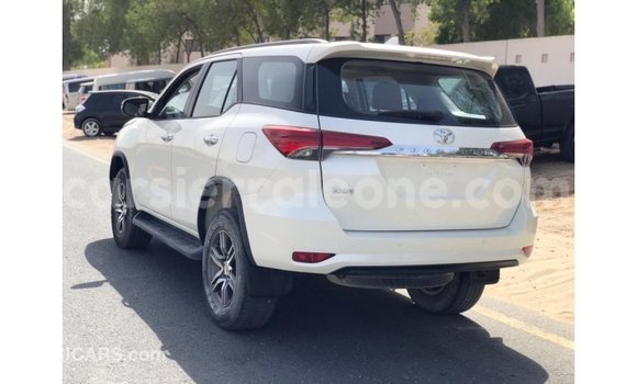 Buy Import Toyota Fortuner White Car in Import - Dubai in Kailahun Buy Import Toyota Fortuner White Car in Import - Dubai in Kailahun