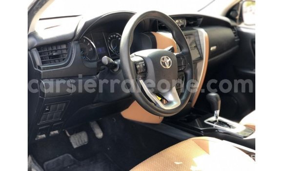 Buy Import Toyota Fortuner White Car in Import - Dubai in Kailahun Buy Import Toyota Fortuner White Car in Import - Dubai in Kailahun