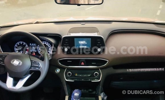 Acheter Import Voiture Hyundai Santa Fe Rouge à Import - Dubai, Kailahun Acheter Import Voiture Hyundai Santa Fe Rouge à Import - Dubai, Kailahun