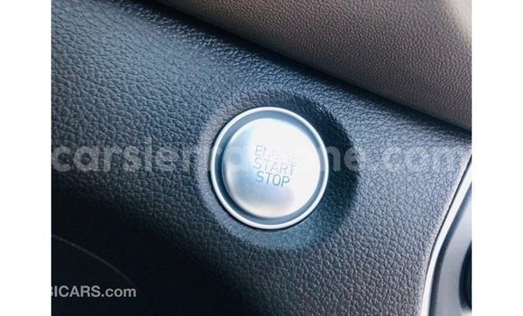 Buy Import Hyundai Santa Fe White Car in Import - Dubai in Kailahun Buy Import Hyundai Santa Fe White Car in Import - Dubai in Kailahun