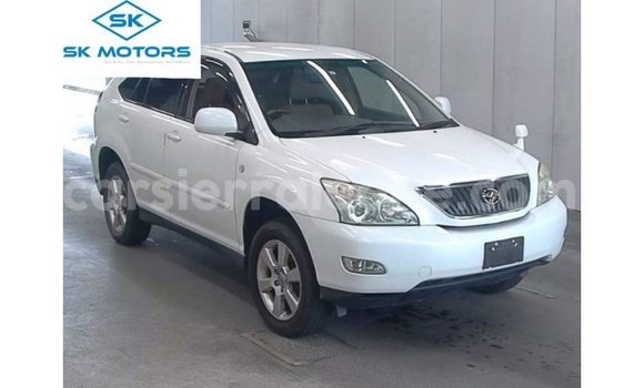 Buy Import Toyota Harrier White Car in Import - Dubai in Kailahun Buy Import Toyota Harrier White Car in Import - Dubai in Kailahun