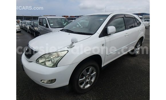 Buy Import Toyota Harrier White Car in Import - Dubai in Kailahun Buy Import Toyota Harrier White Car in Import - Dubai in Kailahun