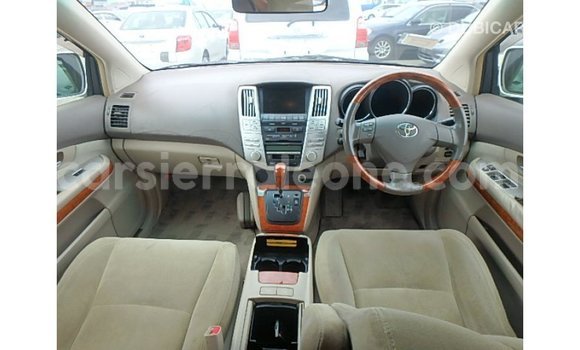 Buy Import Toyota Harrier White Car in Import - Dubai in Kailahun Buy Import Toyota Harrier White Car in Import - Dubai in Kailahun